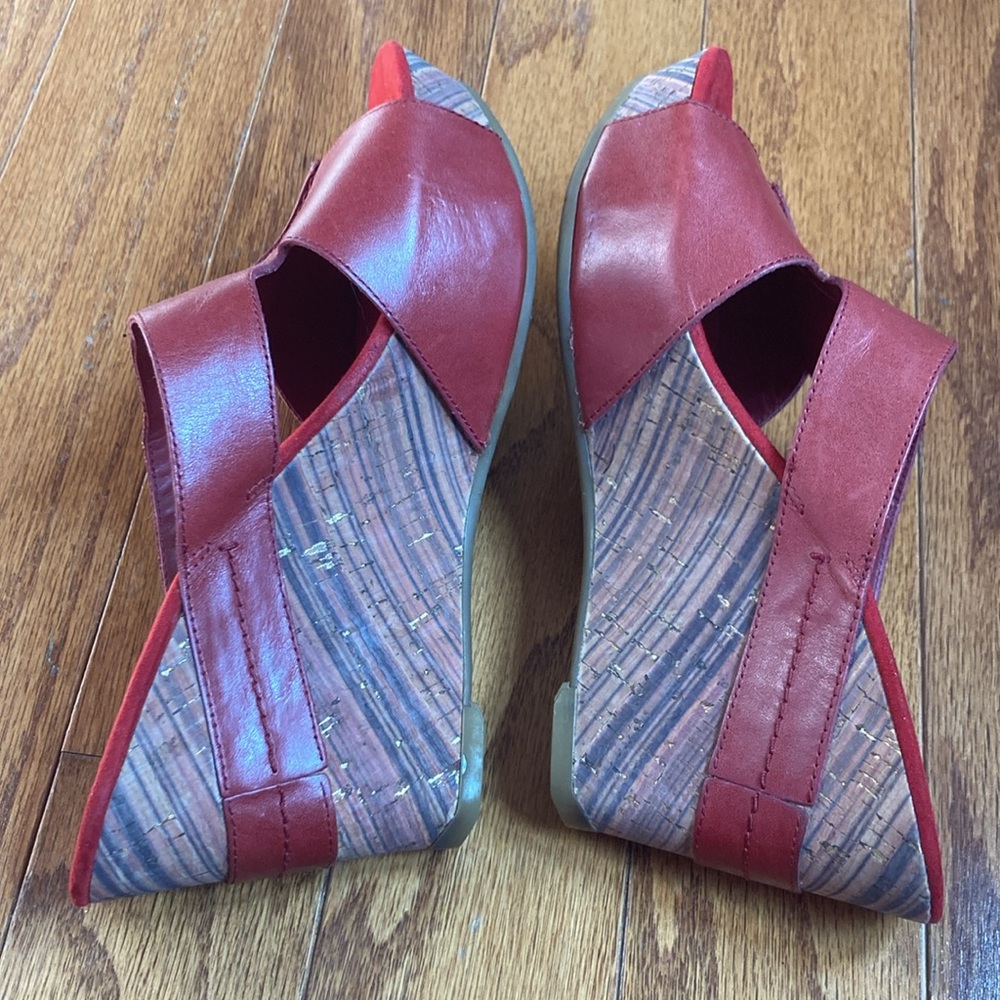 Nine West red leather wedge
